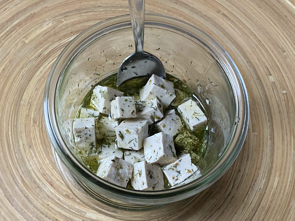 Homemade plantaardige feta