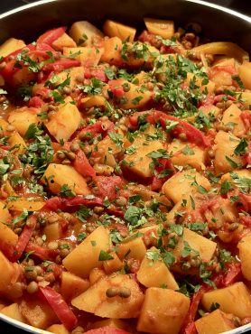 aardappel-paprika stoofpotje met linzen