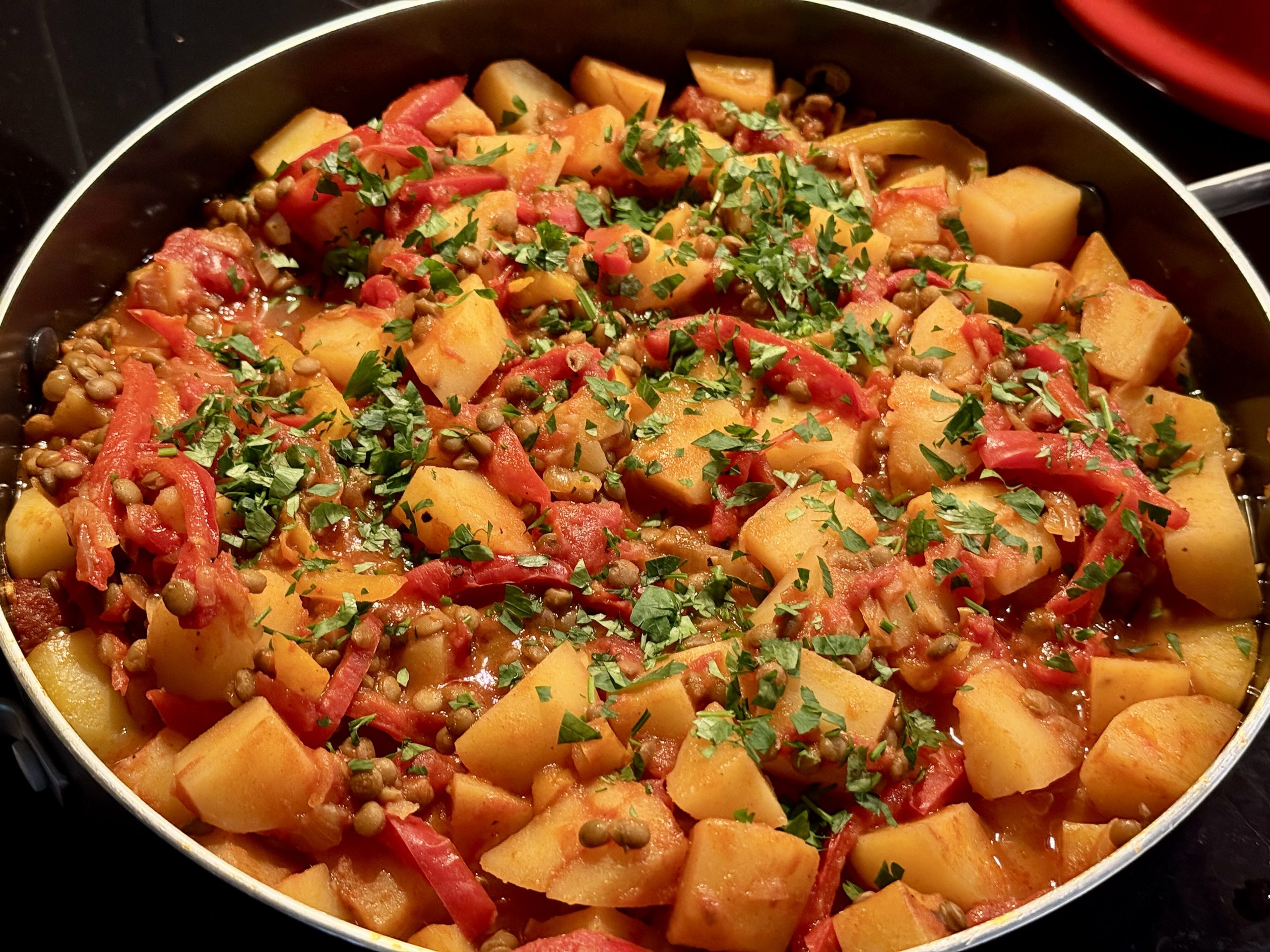 aardappel-paprika stoofpotje met linzen