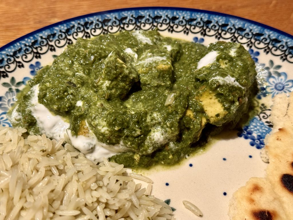 palak tofu, rijst en naan